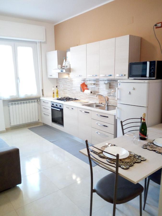 Mira Apartment Pescara Bagian luar foto
