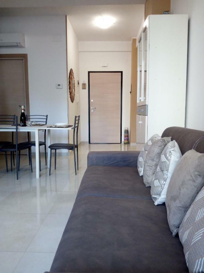 Mira Apartment Pescara Bagian luar foto